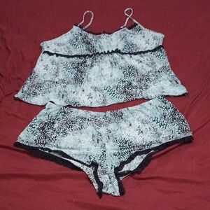 Linea Donatella Women's Plus Size 2 Piece Sleepwear Set Size 2X (20W-22W)